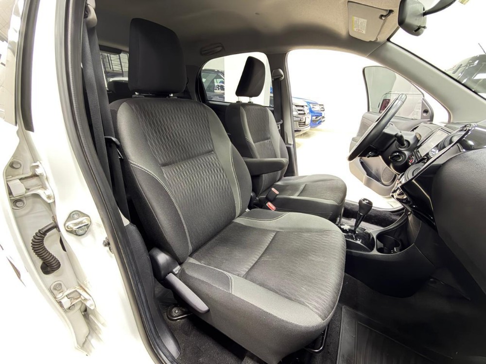 Toyota Etios XLS — foto 13